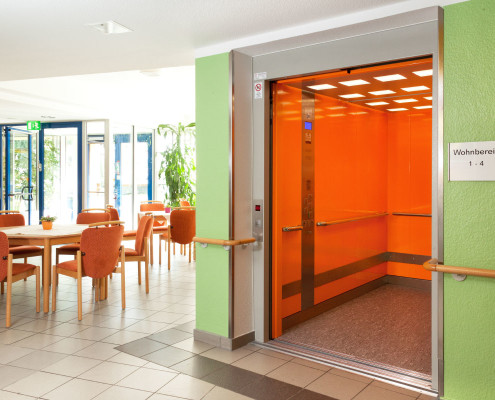Aufzug Seniorenzentrum Zschopau im Eingangsbereich